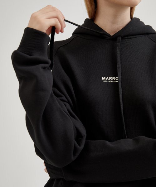 MARROT(マロット)の「ショートベーシックフードスウェットシャツ(パーカー・レディース・その他・SMALL/MEDIUM/LARGE)」の3枚目の写真