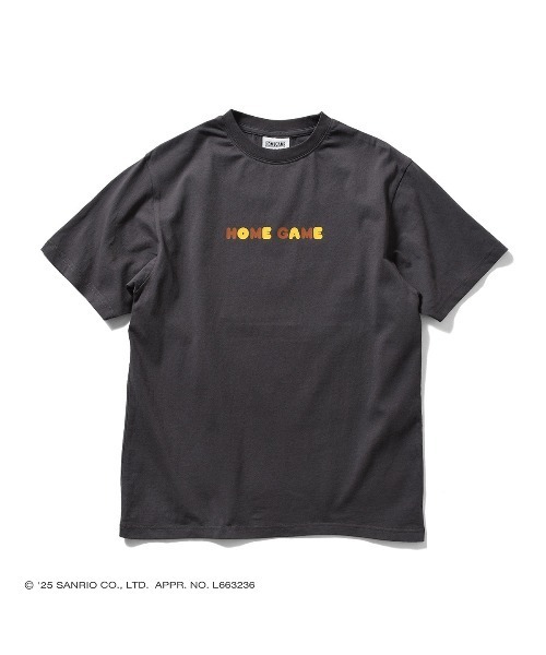 sanrio（サンリオ）の「サンリオキャラクターズ × ホームゲーム [HOMEGAME] - クロミ 半袖 Tシャツ [KUROMI UNIFORM TEE BLACK HG2501103]（Tシャツ/カットソー・レディース・ブラック・LARGE/MEDIUM/SMALL/X-LARGE）」の3枚目の写真