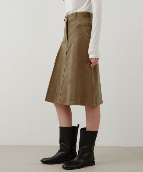 WEDNESDAYOASISFORWOMEN(ウェンズデー オアシス フォー ウーマン)の「コーデュロイプリーツミディスカート_BEIGE(W25-SK03)(スカート・レディース・ベージュ・SMALL/MEDIUM)」の2枚目の写真