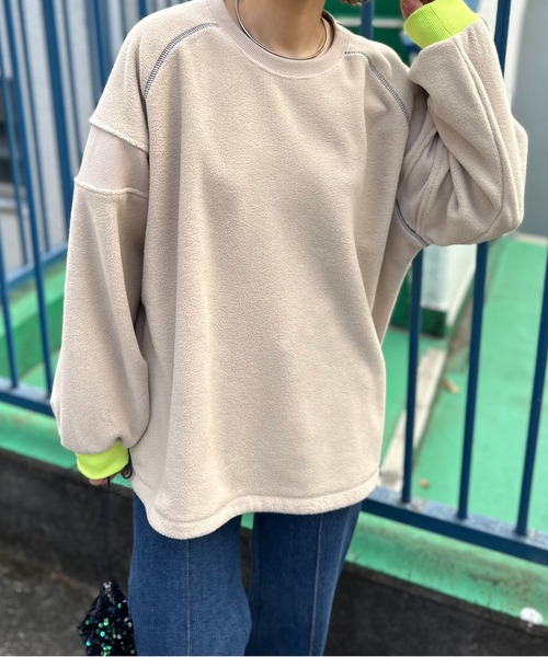 mi via loca（ミヴィアロカ）の「配色フリースボア リブ切替ラグラントップス（スウェット・レディース・ベージュ/グレー・FREE）」の17枚目の写真