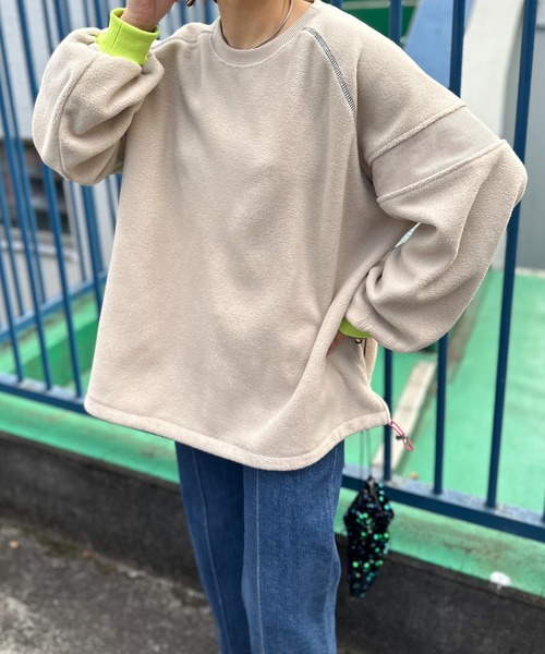 mi via loca（ミヴィアロカ）の「配色フリースボア リブ切替ラグラントップス（スウェット・レディース・ベージュ/グレー・FREE）」の21枚目の写真