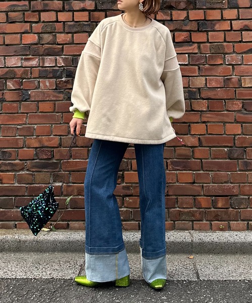 mi via loca（ミヴィアロカ）の「配色フリースボア リブ切替ラグラントップス（スウェット・レディース・ベージュ/グレー・FREE）」の22枚目の写真