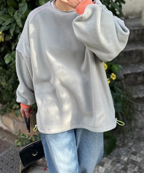 mi via loca（ミヴィアロカ）の「配色フリースボア リブ切替ラグラントップス（スウェット・レディース・ベージュ/グレー・FREE）」の6枚目の写真