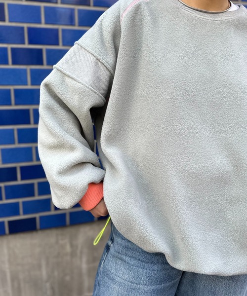 mi via loca（ミヴィアロカ）の「配色フリースボア リブ切替ラグラントップス（スウェット・レディース・ベージュ/グレー・FREE）」の9枚目の写真