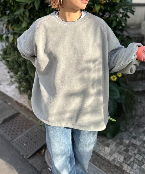 mi via loca（ミヴィアロカ）の「配色フリースボア リブ切替ラグラントップス（スウェット・レディース・ベージュ/グレー・FREE）」の3枚目の写真