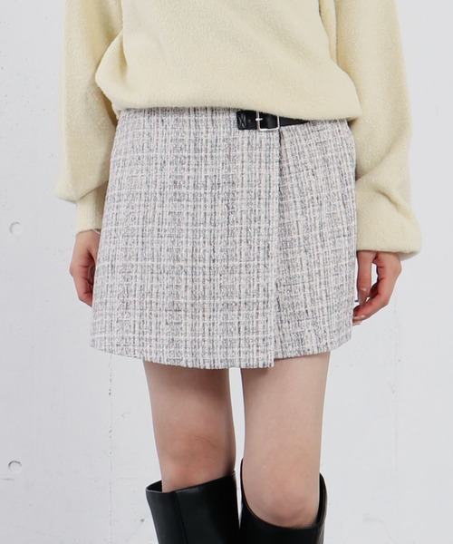 archives（アルシーヴ）の「ラメツイードラップスカパン（その他パンツ・レディース・レッド/ブラック/アイボリー・MEDIUM）」の2枚目の写真