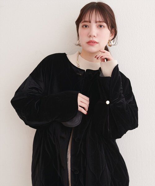 natural couture（ナチュラルクチュール）の「キャンディスリーブベロアコート（ノーカラーコート・レディース・グレイッシュベージュ/ブラック/ピンク/ブラウン・FREE）」の6枚目の写真