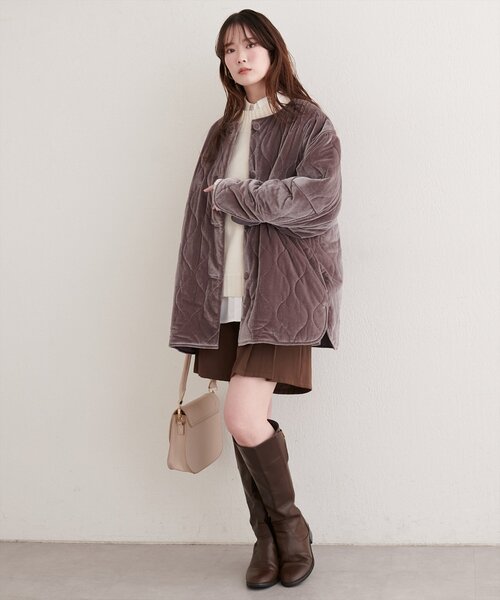 natural couture（ナチュラルクチュール）の「キャンディスリーブベロアコート（ノーカラーコート・レディース・グレイッシュベージュ/ブラック/ピンク/ブラウン・FREE）」の19枚目の写真