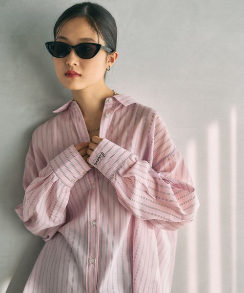 LEPSIM(レプシィム)の「ストライプ刺繍シャツ 630188(シャツ/ブラウス・レディース・ブルー/ライトブルー/イエロー/ピンク・FREE)」の4枚目の写真