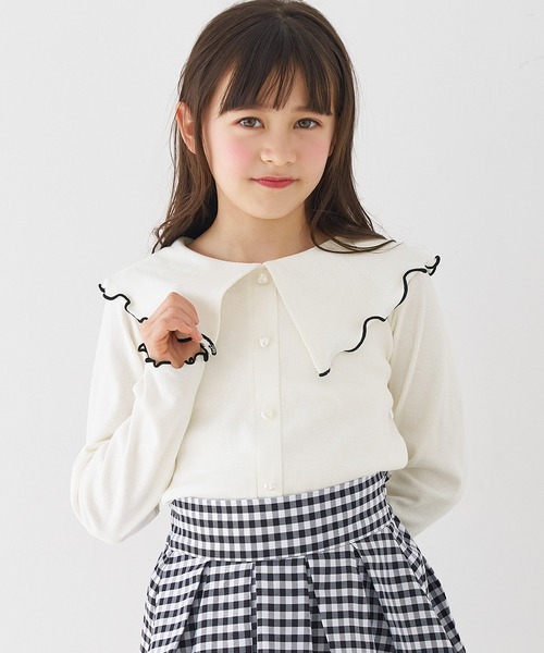 coca(coca)(コカ)の「キッズ リブハートボタントップス(Tシャツ/カットソー・キッズ・ブラック/アイボリー・120/130/140/150)」の2枚目の写真