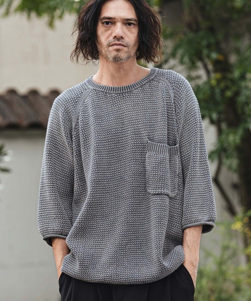 CAMBIO(カンビオ)の「mn3220- Waffle Pigment Raglan Short Sleeve Pocket Knit Pullover ラグランポケットクルーネックニット(CMP-261-002)(ニット/セーター・メンズ・ネイビー/グレー/ブラック・L/M/S)」の4枚目の写真