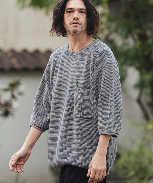CAMBIO(カンビオ)の「mn3220- Waffle Pigment Raglan Short Sleeve Pocket Knit Pullover ラグランポケットクルーネックニット(CMP-261-002)(ニット/セーター・メンズ・ネイビー/グレー/ブラック・L/M/S)」の5枚目の写真