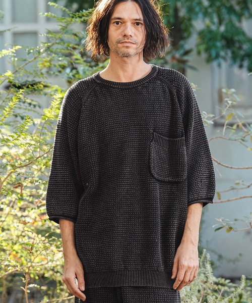 CAMBIO(カンビオ)の「mn3220- Waffle Pigment Raglan Short Sleeve Pocket Knit Pullover ラグランポケットクルーネックニット(CMP-261-002)(ニット/セーター・メンズ・ネイビー/グレー/ブラック・L/M/S)」の9枚目の写真