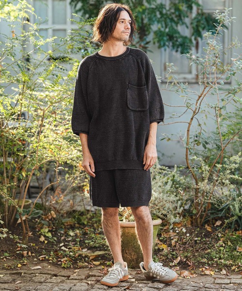 CAMBIO(カンビオ)の「mn3220- Waffle Pigment Raglan Short Sleeve Pocket Knit Pullover ラグランポケットクルーネックニット(CMP-261-002)(ニット/セーター・メンズ・ネイビー/グレー/ブラック・L/M/S)」の12枚目の写真