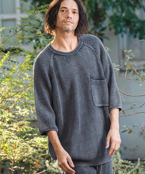 CAMBIO(カンビオ)の「mn3220- Waffle Pigment Raglan Short Sleeve Pocket Knit Pullover ラグランポケットクルーネックニット(CMP-261-002)(ニット/セーター・メンズ・ネイビー/グレー/ブラック・L/M/S)」の13枚目の写真