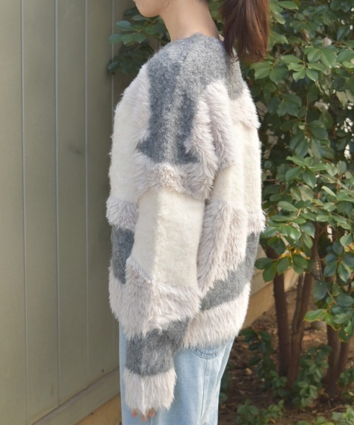 axes femme(アクシーズファム)の「ランダム配色ニット(ニット/セーター・レディース・グレイッシュベージュ/チャコール・FREE)」の8枚目の写真