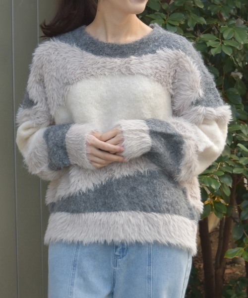 axes femme(アクシーズファム)の「ランダム配色ニット(ニット/セーター・レディース・グレイッシュベージュ/チャコール・FREE)」の7枚目の写真