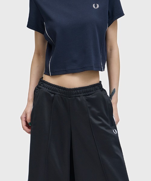 FRED PERRY(フレッドペリー)の「Taped Track Shorts/テープトラックショートパンツ(その他パンツ・レディース・ブラック・12/10/8)」の14枚目の写真