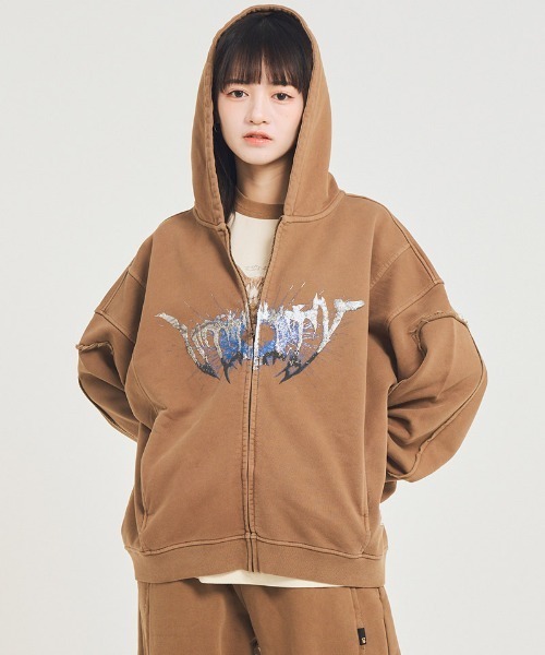 EFFECTEN(エフェクテン)の「mpa4043-Utility metal logo zip hoodie パーカー(efsal-03)(パーカー・メンズ・チャコール/ブラック/キャメル・L/M/S)」の3枚目の写真