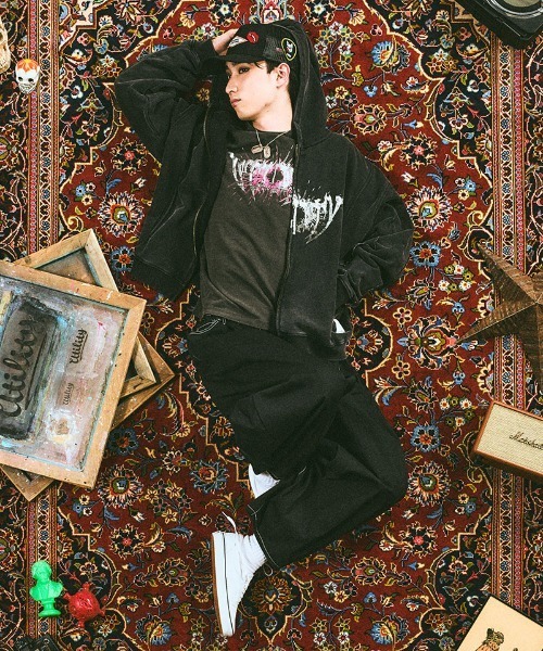 EFFECTEN(エフェクテン)の「mpa4043-Utility metal logo zip hoodie パーカー(efsal-03)(パーカー・メンズ・チャコール/ブラック/キャメル・L/M/S)」の9枚目の写真