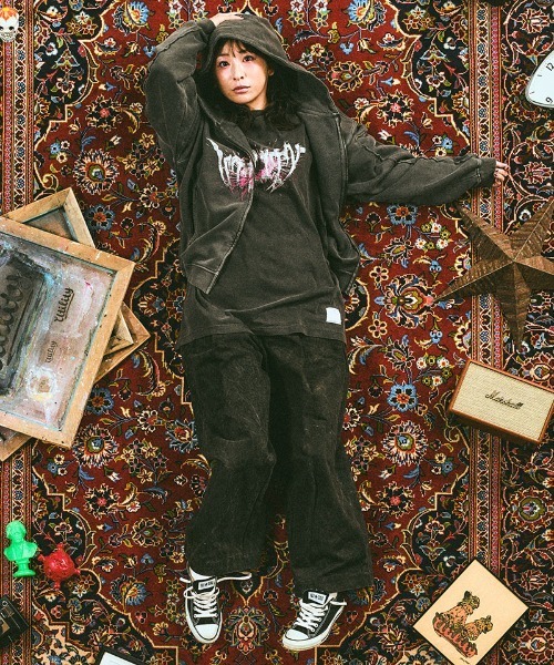 EFFECTEN(エフェクテン)の「mpa4043-Utility metal logo zip hoodie パーカー(efsal-03)(パーカー・メンズ・チャコール/ブラック/キャメル・L/M/S)」の11枚目の写真