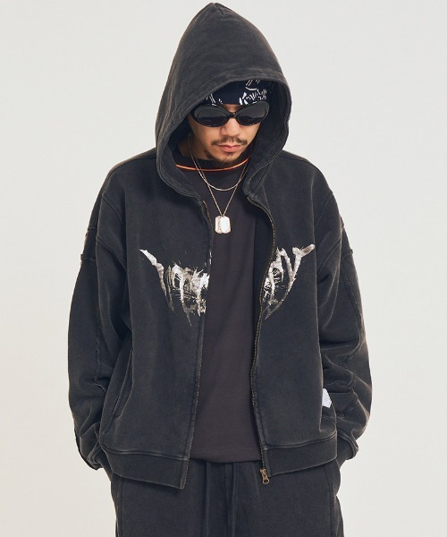 EFFECTEN(エフェクテン)の「mpa4043-Utility metal logo zip hoodie パーカー(efsal-03)(パーカー・メンズ・チャコール/ブラック/キャメル・L/M/S)」の14枚目の写真