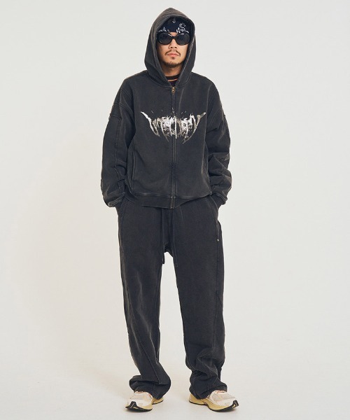 EFFECTEN(エフェクテン)の「mpa4043-Utility metal logo zip hoodie パーカー(efsal-03)(パーカー・メンズ・チャコール/ブラック/キャメル・L/M/S)」の15枚目の写真