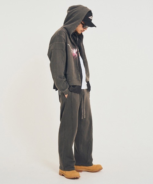 EFFECTEN(エフェクテン)の「mpa4043-Utility metal logo zip hoodie パーカー(efsal-03)(パーカー・メンズ・チャコール/ブラック/キャメル・L/M/S)」の22枚目の写真