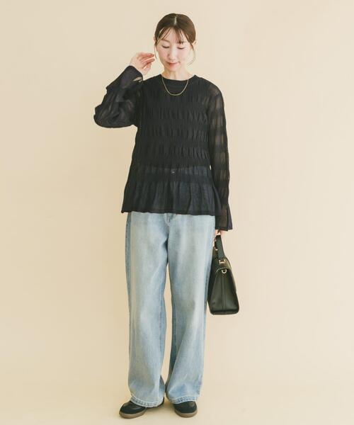 ITEMS URBANRESEARCH（アイテムズ アーバンリサーチ）の「シャーリングフレアスリーブニット（ニット/セーター・レディース・ネイビー/ラベンダー/オフホワイト・FREE）」の11枚目の写真