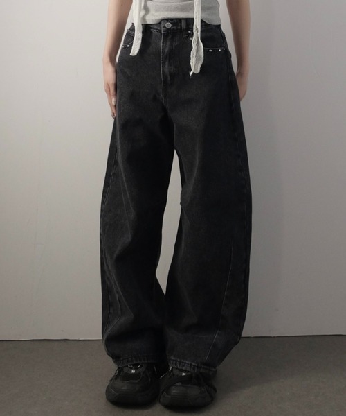 Ulysses（ユリシス）の「スタッズ付きカーブパンツ（その他パンツ・レディース・ブルー/サックスブルー/ブラック/インディゴブルー・M）」の2枚目の写真