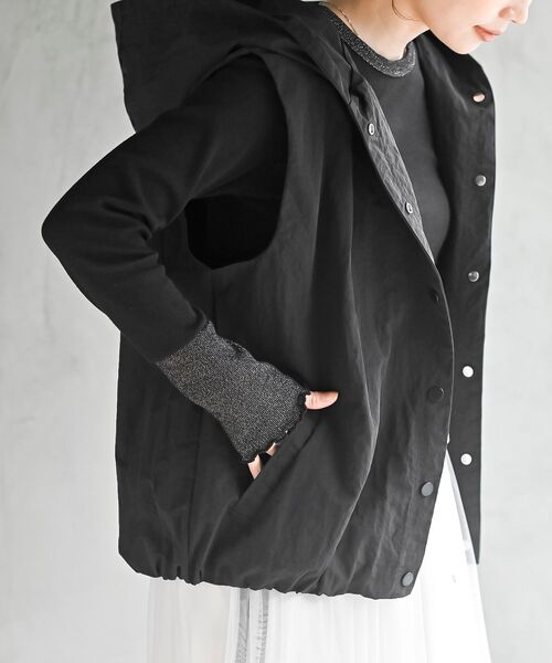 rps（アールピーエス）の「ナイロンフードベスト（ベスト・レディース・チャコールグレー/ブラック/ライトカーキ・フリー）」の2枚目の写真