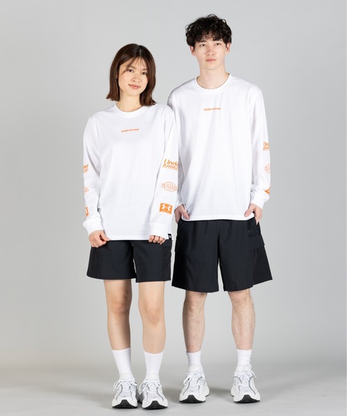 UNDER ARMOUR(アンダーアーマー)の「UAヘビーウエイト グラフィック ロングスリーブ Tシャツ(ライフスタイル/メンズ)(Tシャツ/カットソー・メンズ・ホワイト・M/XL/2XL/3XL/L/S)」の6枚目の写真