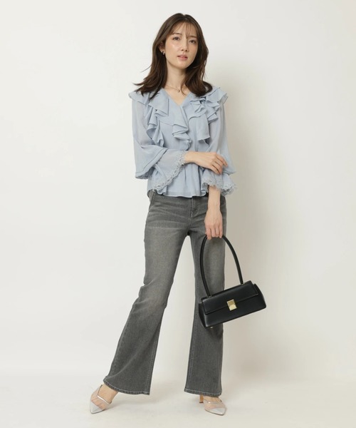 Apuweiser-riche（アプワイザーリッシェ）の「レースディテールフリルブラウス（シャツ/ブラウス・レディース・ライトブルー/ホワイト/ピンク・2/1）」の22枚目の写真