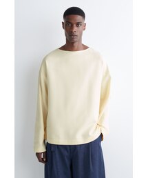 COS（コス）の「オーバーサイズ ボートネック スウェットシャツ（スウェット）」