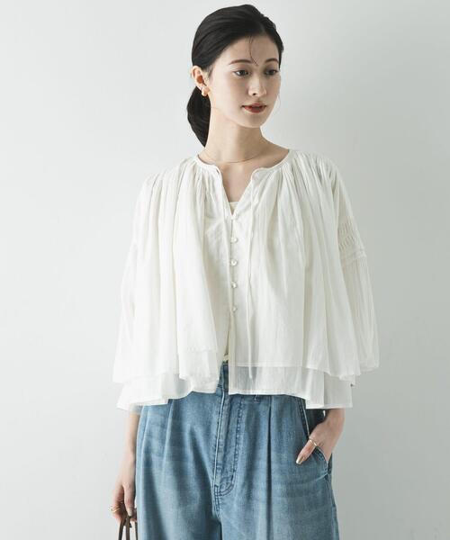 URBAN RESEARCH(アーバンリサーチ)の「コットンボイルギャザーショートブラウス(シャツ/ブラウス・レディース・ブラウン/ブルー系その他/イエロー/オフホワイト・FREE)」の5枚目の写真