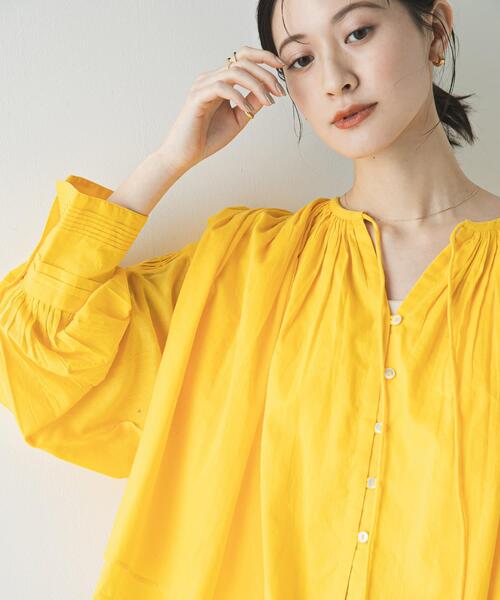 URBAN RESEARCH(アーバンリサーチ)の「コットンボイルギャザーショートブラウス(シャツ/ブラウス・レディース・ブラウン/ブルー系その他/イエロー/オフホワイト・FREE)」の17枚目の写真