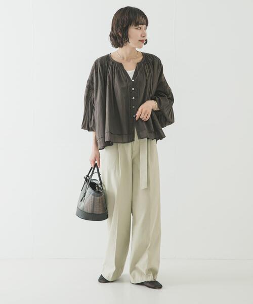 URBAN RESEARCH(アーバンリサーチ)の「コットンボイルギャザーショートブラウス(シャツ/ブラウス・レディース・ブラウン/ブルー系その他/イエロー/オフホワイト・FREE)」の19枚目の写真