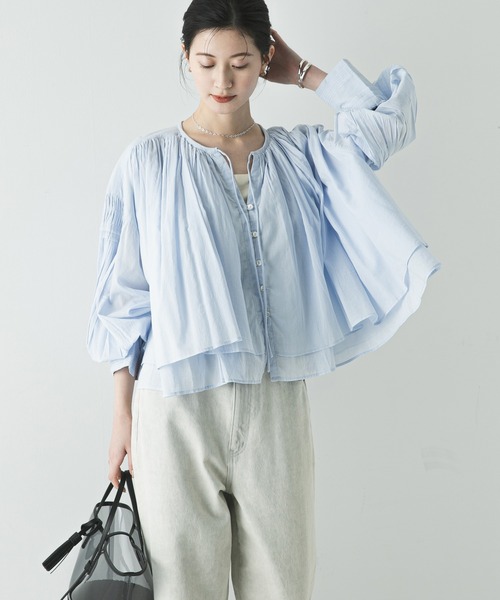 URBAN RESEARCH（アーバンリサーチ）の「コットンボイルギャザーショートブラウス（シャツ/ブラウス・レディース・ブラウン/ブルー系その他/イエロー/オフホワイト・FREE）」の8枚目の写真