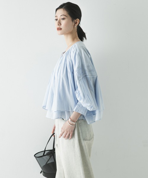 URBAN RESEARCH（アーバンリサーチ）の「コットンボイルギャザーショートブラウス（シャツ/ブラウス・レディース・ブラウン/ブルー系その他/イエロー/オフホワイト・FREE）」の10枚目の写真