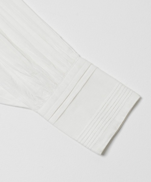 URBAN RESEARCH（アーバンリサーチ）の「コットンボイルギャザーショートブラウス（シャツ/ブラウス・レディース・ブラウン/ブルー系その他/イエロー/オフホワイト・FREE）」の5枚目の写真