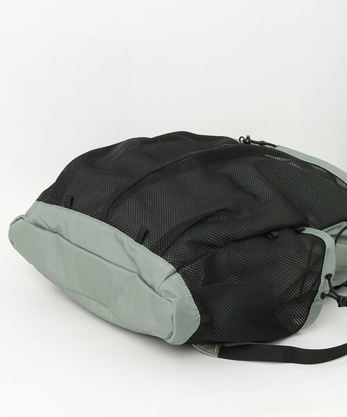 KEEN（キーン）の「NYLON DAYPACK / ナイロン デイパック（バックパック/リュック・メンズ・グリーン系その他・OS）」の3枚目の写真