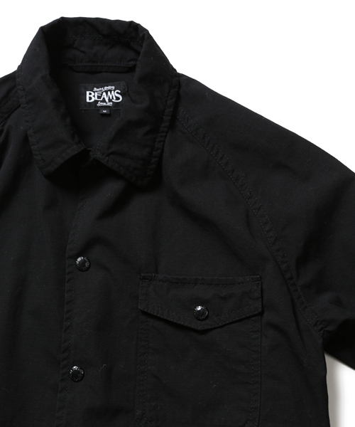 BEAMS（ビームス）の「＜WEB限定＞BEAMS / NEW STANDARD リップストップコーチジャケット（ブルゾン・メンズ・オリーブ/ブラック・LARGE/X-LARGE/MEDIUM/SMALL）」の4枚目の写真