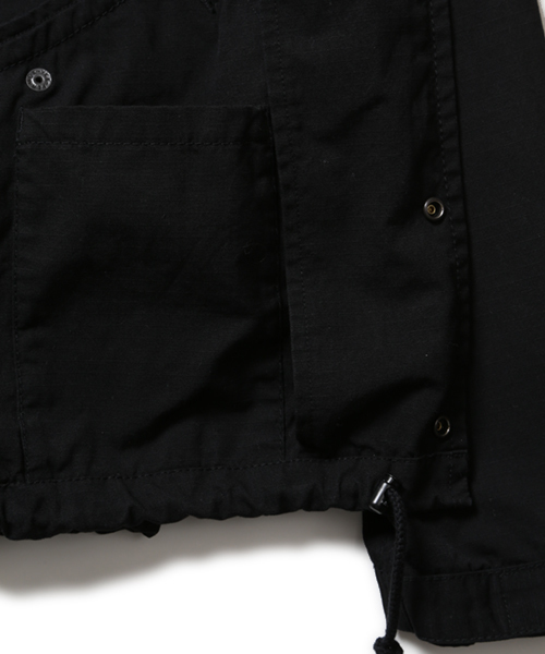 BEAMS（ビームス）の「＜WEB限定＞BEAMS / NEW STANDARD リップストップコーチジャケット（ブルゾン・メンズ・オリーブ/ブラック・LARGE/X-LARGE/MEDIUM/SMALL）」の8枚目の写真