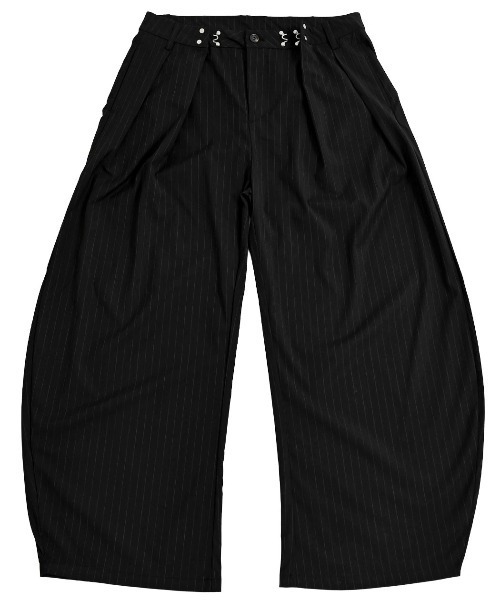 CavariA（キャバリア）の「『CavariA/キャバリア』ワイドストライプ2wayパンツ（その他パンツ・メンズ・ストライプ/ブラック・M/L）」の13枚目の写真