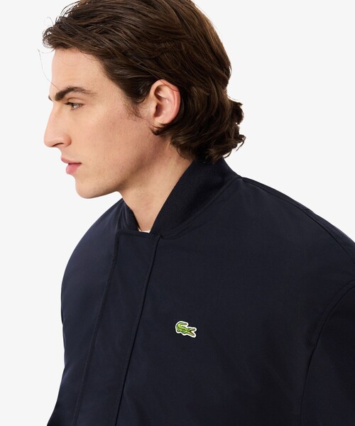 LACOSTE(ラコステ)の「撥水防風 タフタボンバージャケット / 中綿入り(ブルゾン・メンズ・ダークネイビー・46/50/48/52)」の2枚目の写真