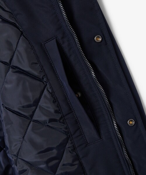 LACOSTE(ラコステ)の「撥水防風 タフタボンバージャケット / 中綿入り(ブルゾン・メンズ・ダークネイビー・46/50/48/52)」の7枚目の写真