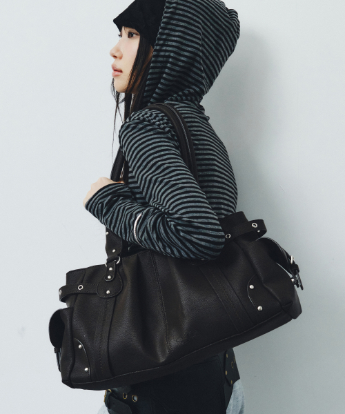 SQUARE LINE(スクエアライン)の「モラ モラ_ チョコ(ショルダーバッグ・レディース・チョコ・FREE)」の2枚目の写真
