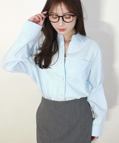 Reurie'(レウリィ)の「【ZOZO限定】ベーシックオーバーシャツ / 春服 春夏 オーバーサイズ シンプル カジュアル(シャツ/ブラウス・レディース・ブルー/ホワイト/イエロー・FREE)」の2枚目の写真