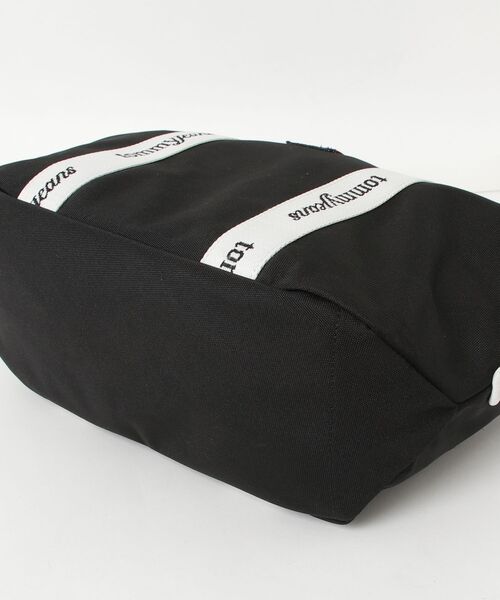 tommy jeans（トミー ジーンズ）の「【オンライン限定】エッセンシャル デイリーミニトートバッグ（AW18460)（トートバッグ・レディース・ベージュ/ブラック・FREE）」の4枚目の写真