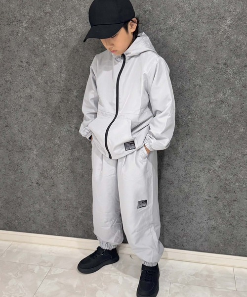 SHISKY(シスキー)の「【裏地メッシュ】マウンテンパーカー (916-00)(マウンテンパーカー・キッズ・ブラック/ネイビー/グレー/チャコール・120/110/140/130/160/150)」の16枚目の写真